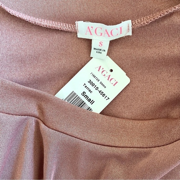 A‘GACI Shiny Bodycon Mini Dress w/ Long Sleeves - Picture 4 of 5